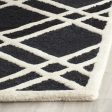 Safavieh Cambridge 142 Black Ivory Area Rug Online now