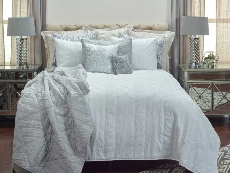 Rizzy BQ4184 Claire White Bedding For Discount